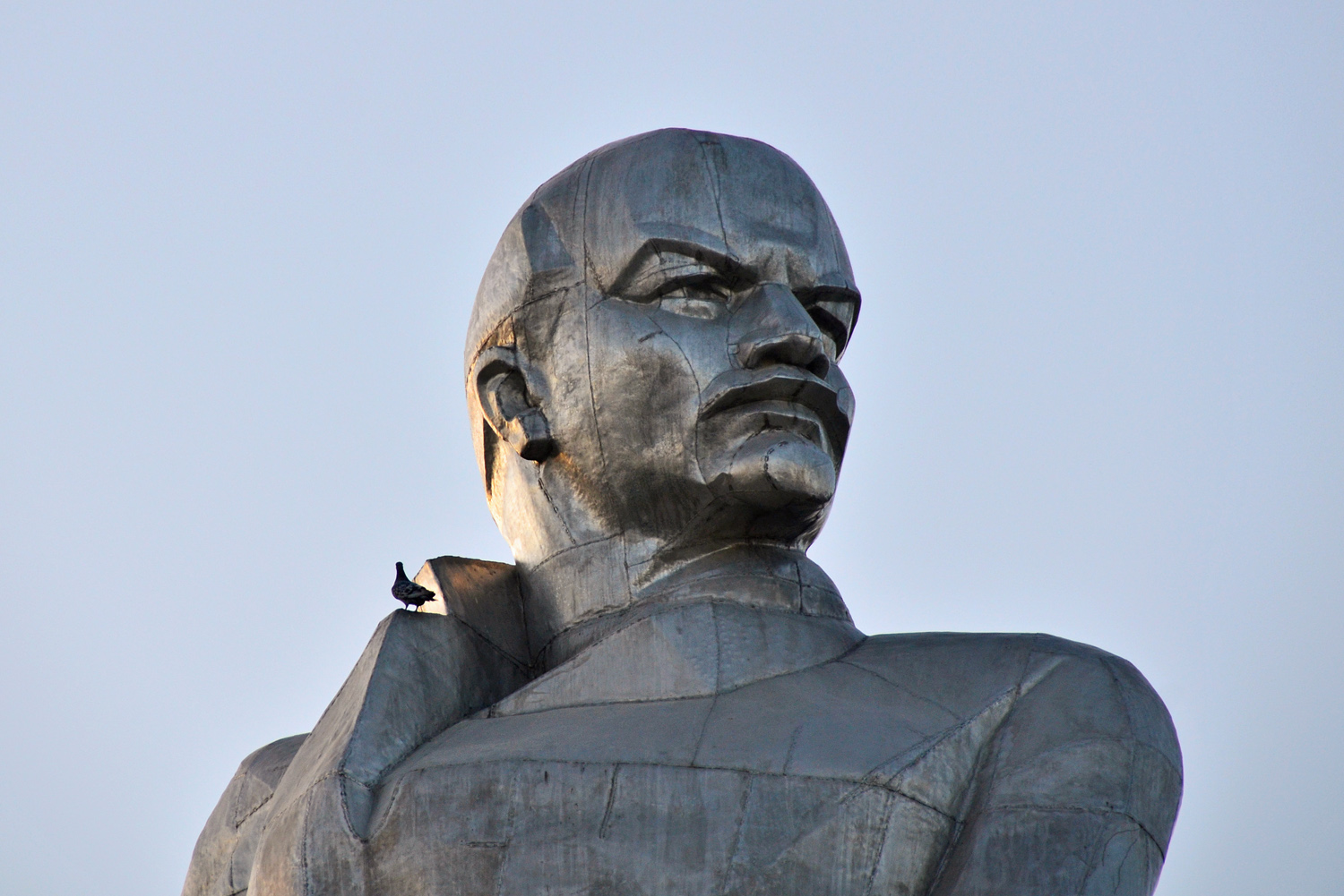 Khojand - Lenin Statue
