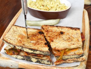 Doma Na Rohu - Brisket Sandwich