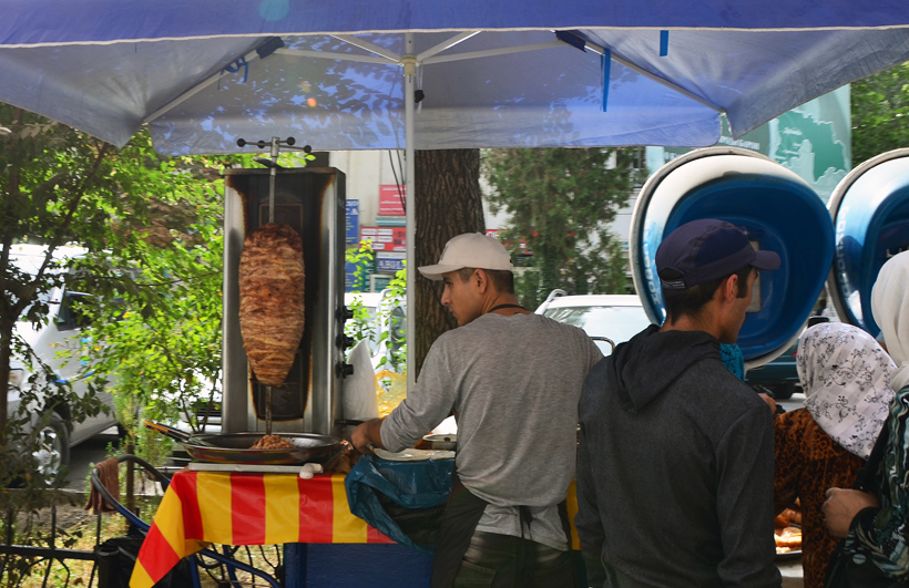 Dushanbe - Lokhuti Street - Doner Kebab