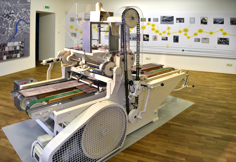 Loštice - Olomouc Cheese Museum - Forming Machine
