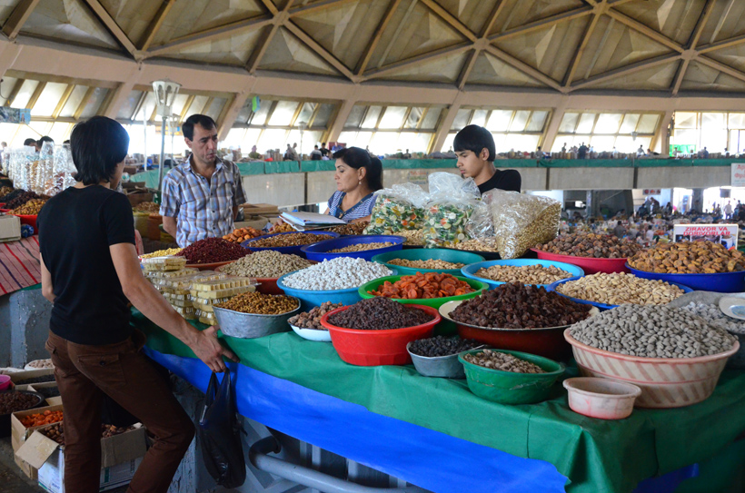 Tashkent - Chorsu Bazaar - Dried Fruits and Nuts