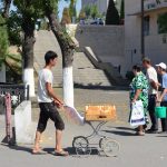 Tashkent - Bread Street Vendor