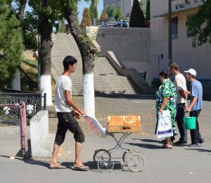 Tashkent - Bread Street Vendor