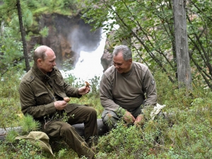 Vladimir Putin and Sergey Shoygu