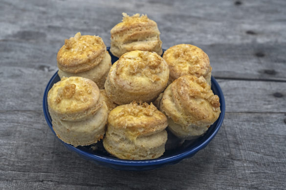 Biscuit Pan - Definition and Cooking Information 