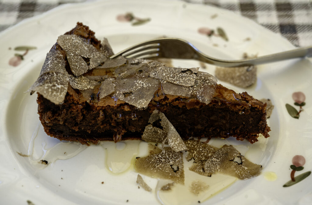 Beram - Konoba Vela Vrata - Chocolate Cake with Truffles
